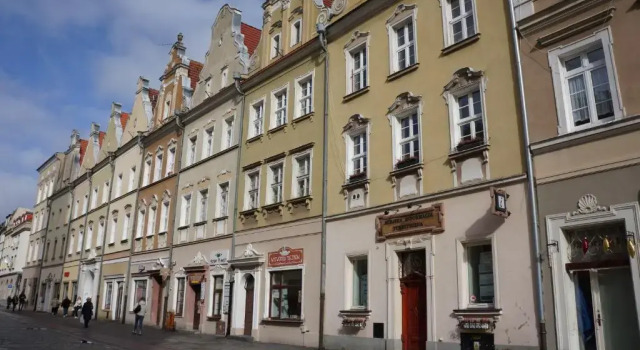 Red Bike Aparts, Buchen Sie Hostel Oppeln Oppeln, in der Nähe von Opole Główne Train Station