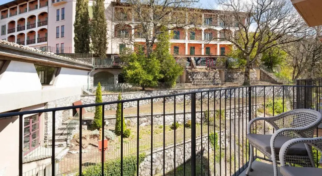 Двухместный номер Executive с балконом Renaissance Tuscany Il Ciocco Resort & Spa