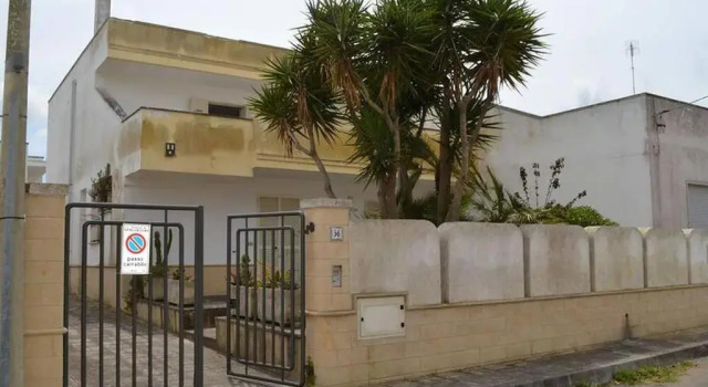 Апартаменты Charming Holiday Home Near The Beach With A Terrace, Pets