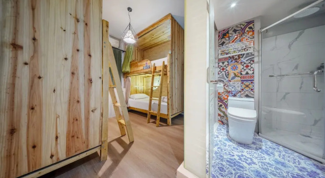 Кровать в общем номере SONDERIA Lazybones Hostel