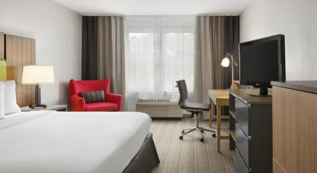 Номер Standard Spark by Hilton Summerville