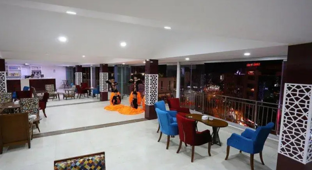 Кровать в общем номере Bilgehan Hotel