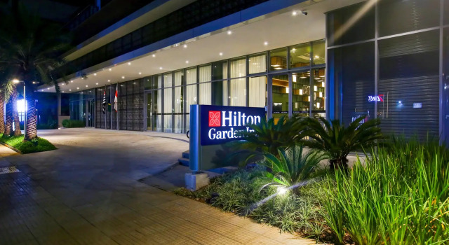 Hilton Garden Inn Rebouças