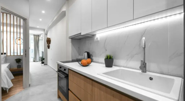 Студия с балконом Penthouse Apartments, The Luxury Suites