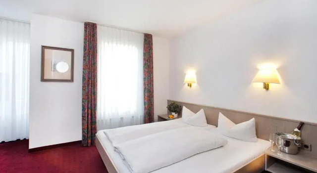 Двухместный номер Comfort Hotel Kreuz Gästehaus und Lauchertbar mit Terrasse