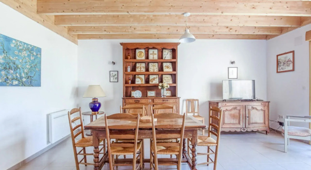Pleasant Cottage in Challerange, Reservar Casa de férias Challerange 
