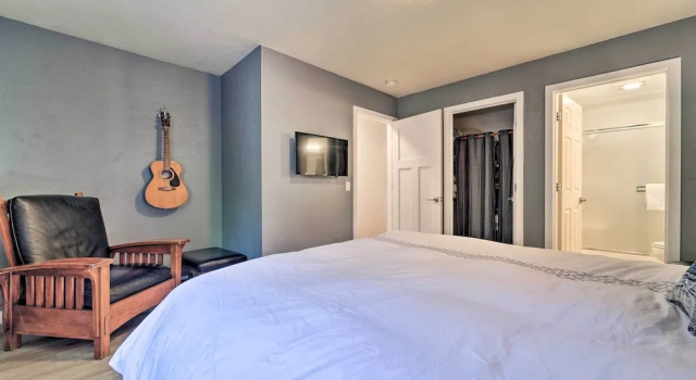 Коттедж Tahoe City Home w/ Hot Tub: Ski, Hike, & Relax!