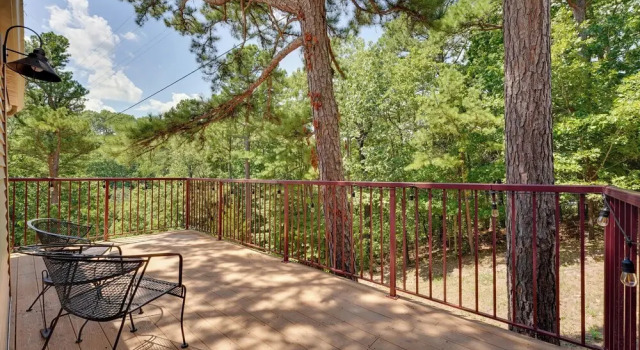 Коттедж 0.5 Mi to Table Rock Lake: Ozark Mountains Cabin