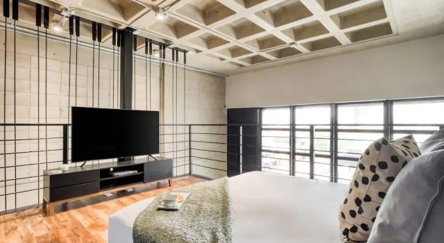 Downtown Loft by ULIV, Забронировать Отель Отели Centro 4 звезды, 4*