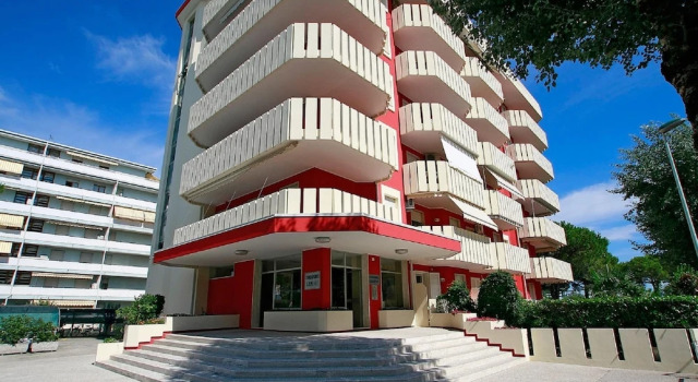 Apartment in Porto Santa Margherita, Book Lejlighed Hoteller i Friuli Venezia Giulia med parkering, Parkering