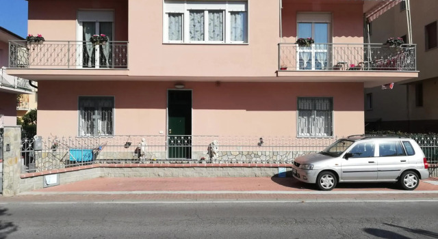 B&B Mila e Nan, Забронировать Отель «постель и завтрак» Отели Ривьера-делле-Пальме с парковкой, Парковка