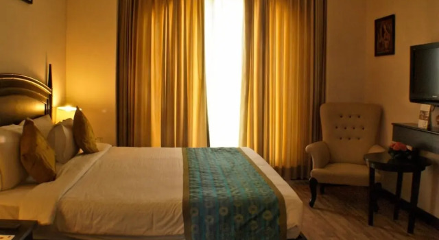 Cambay Resort Jamdoli