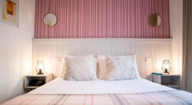 Номер Standard Emmet Hotel