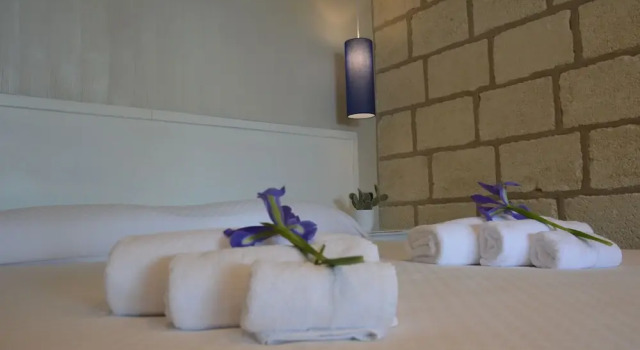 Standard triple chambre avec balcon CapoSperone Resort