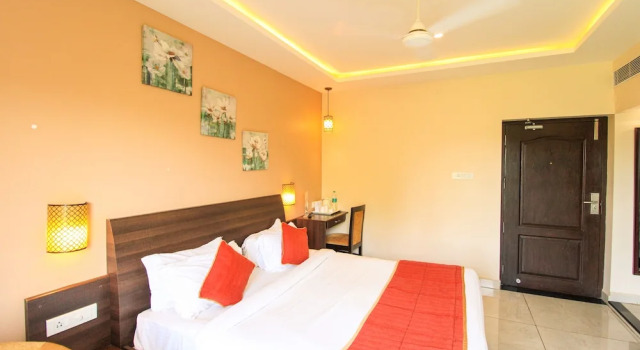 Номер Royal White Pearl Residency