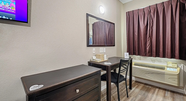 Номер Economy Hotel Dilley Grand
