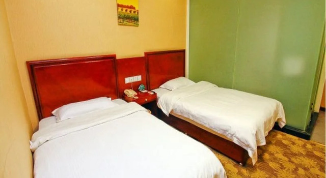 GreenTree Inn Xi’an North Gate Railway Station Express Hotel, Prenota Hotel Hotel a Shaanxi con parcheggio, Parcheggio