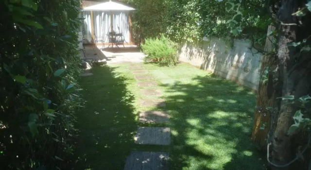 Апартаменты Deluxe Ala Garden Apartment