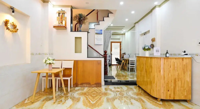 Huyen House, Забронировать Гостевой дом Гостевые дома Хошимина, рядом с Рынок Бен Тхань, Гостевой дом