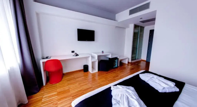 Run of House Sarroglia Hotel