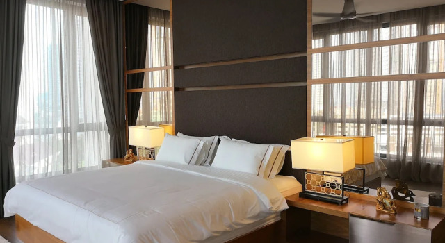 Студия Luxury с балконом и с видом на море The Landmark Penthouse Luxury Condo by Casa Accommodation