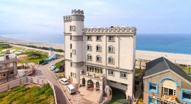 Четырёхместный номер Standard с видом на море Starrise Leisure Hotel