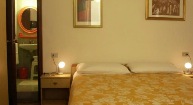 Двухместный номер Standard Albergo Corona