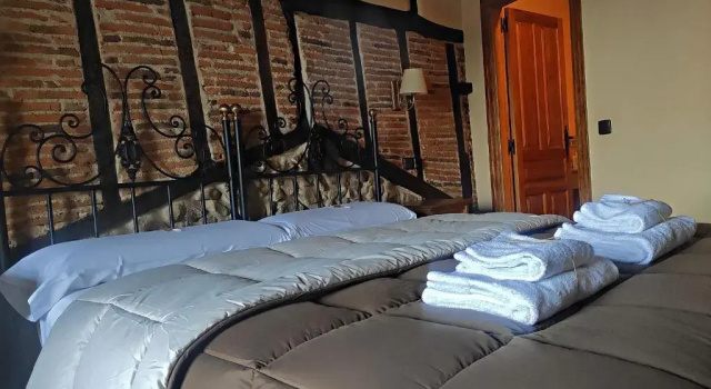 Двухместный номер Standard с балконом Posada de Candelario