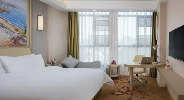 Vienna International Hotel Guizhou Guiyang Xiaohe Changjiang Road Subway Station, Varaa Hotelli Xiaohe Guizhou