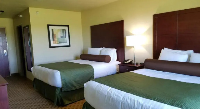 Четырёхместный номер Standard Cobblestone Inn & Suites - Bottineau