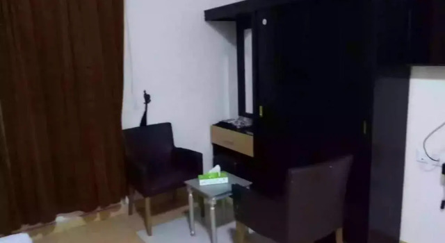 Hamsat Fajr Khamis Mushait, Buchen Sie Hotel Hotels in Chamis Muschait mit Pool, Schwimmbad