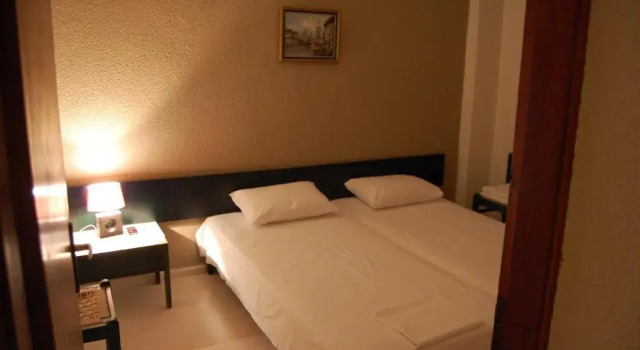 Полулюкс Hotel Antirriο