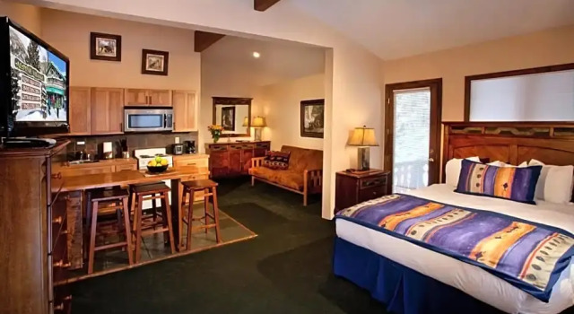 Cottams Lodge by Alpine Village Suites, Buchen Sie Hotel Wheeler Peak Wilderness Area New Mexico