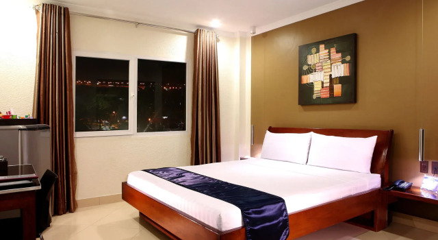 Queens Hotel