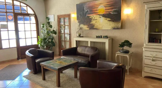 Hotel Porte de Camargue, Забронировать Отель Отели Арля с парковкой, Парковка