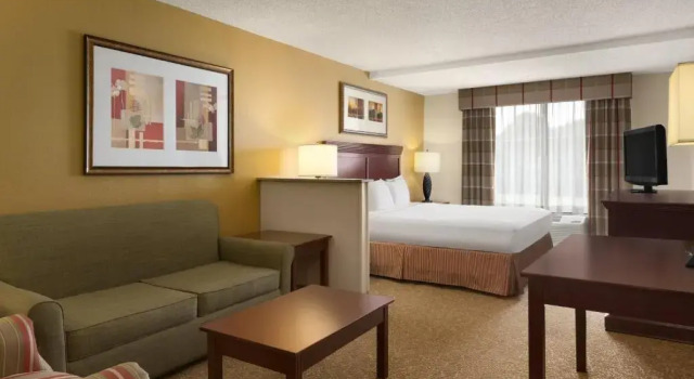 Студия Country Inn & Suites by Radisson, Atlanta Airport South, GA