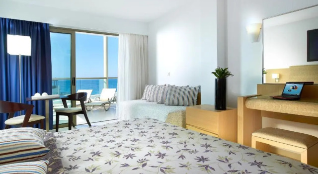 Двухместный номер Superior с видом на море Albatros Spa & Resort Hotel