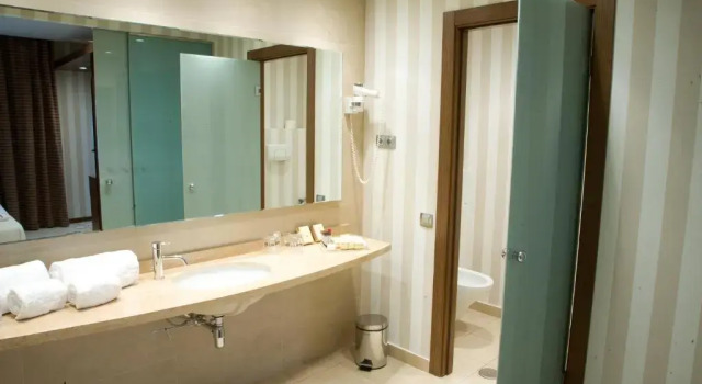 Полулюкс Sercotel Las Artes Pinto