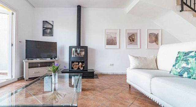 PG9 - Andalucian 3-story Townhouse Near Estepona