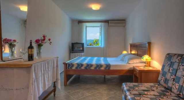 Студия Apartments Porat