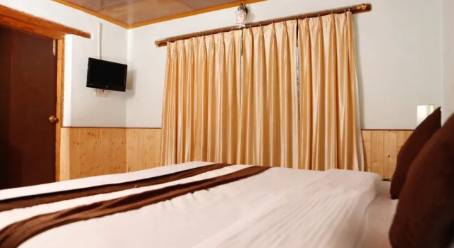 OYO 1312 Eco Poplar Villa & Resort, Забронировать Курортный отель Курортные отели Джамму и Кашмира, Курортный отель