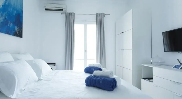 Студия с балконом и с видом на сад Sun n Chill, Boutique Apartments & Beach Villa
