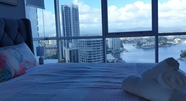 Chevron Tower3 has 2bedrooms 2beds With Car Park