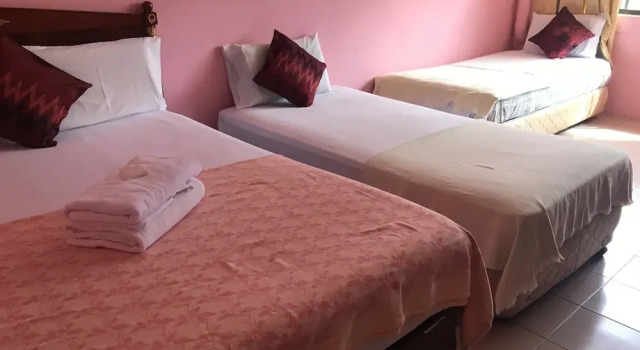 Hotel Cahaya, Book Hotel Billige hoteller i Tanjong Malim