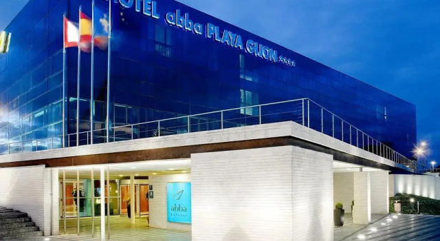 Номер Standard с видом на море Abba Playa Gijón