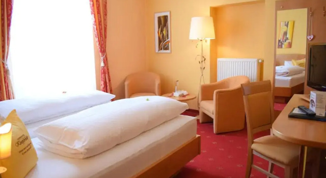 Двухместный номер Standard с балконом Gartenhotel Kloepferkeller