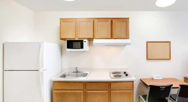 Четырёхместная студия WoodSpring Suites Houston La Porte