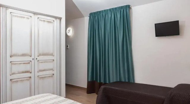 Трёхместный номер Standard с балконом Hotel Donna Carmela Sede Unica a Sciacca
