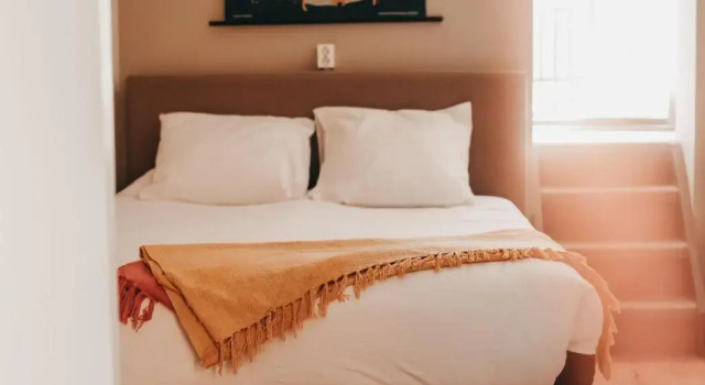 Двухместный номер Deluxe с балконом HOLT Hotel