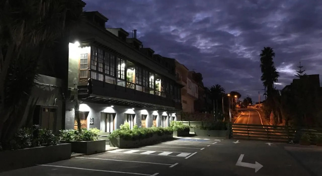 Los Rodeos Apartments